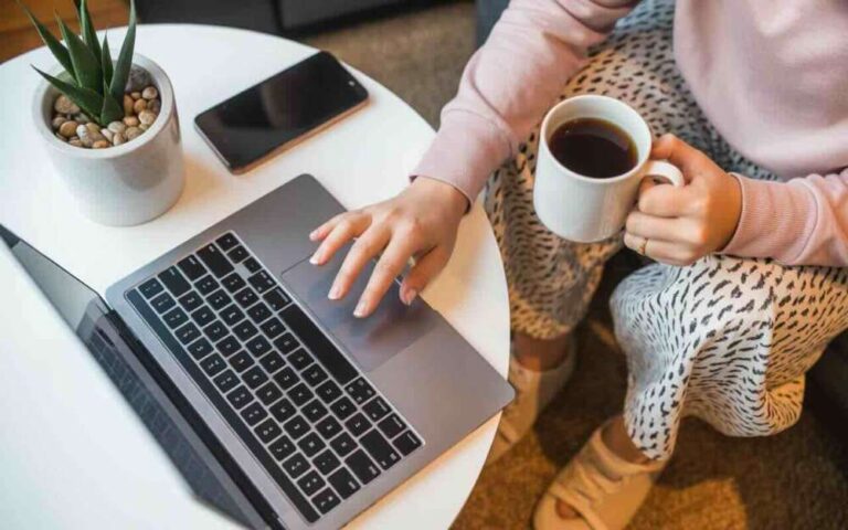 Günstige gesunde Snacks mit Copy Paste Prompt für deinen Alltag